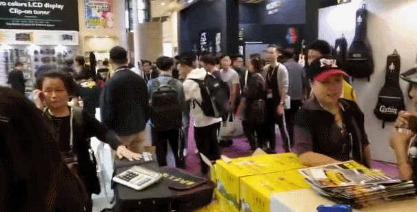 GIF.gif